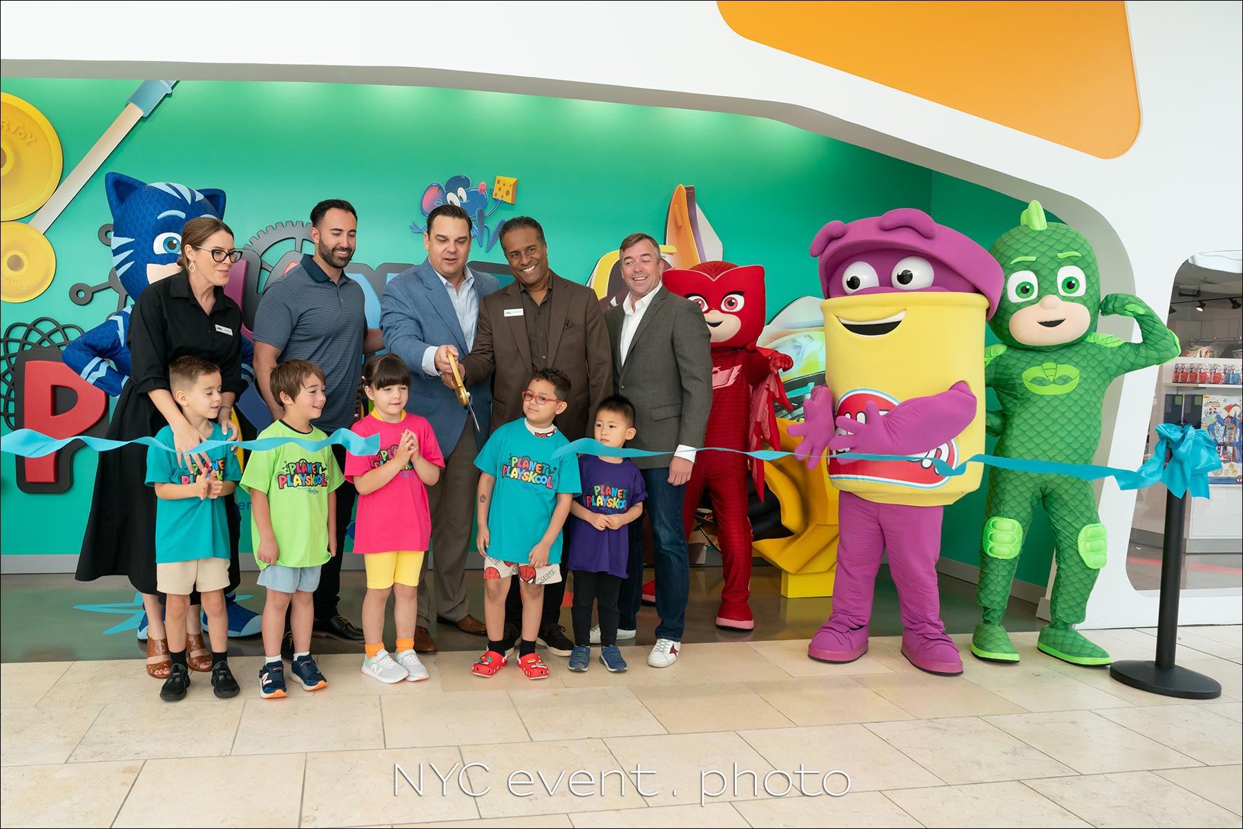 NJ business event photographer ribbon cutting New Jersey